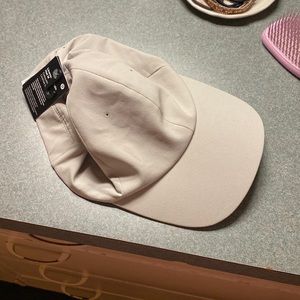 NWT Lululemon License to Train Hat